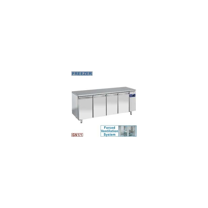 Table de congélation, ventilée, 4 portes GN 1/1, (Sans groupe) Table de congélation, ventilée, 4 portes GN 1/1, (Sans groupe)