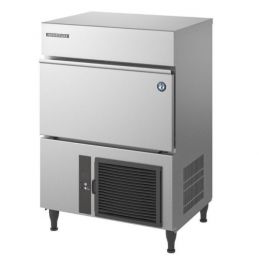 Machine à glaçons spéciaux...