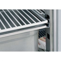Table frigorifique ventilée, 2 portes GN 1/1, 260 litres groupe à gauche