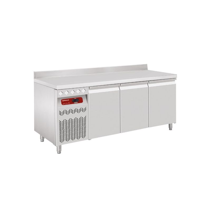 Table frigorifique "murale" ventilée, 3 portes GN 1/1, 405 litres groupe à gauche Table frigorifique "murale" ventilée, 3 portes GN 1/1, 405 litres groupe à gauche